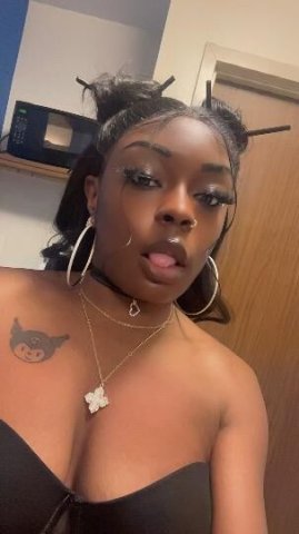 Paris Female Escort — Professional Massage Specials - 1