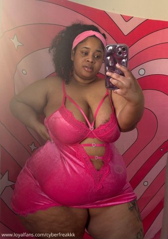 Cyber — Ebony BBW Female Escort in Sioux Falls (Nuru Massage, Findom/ humiliation, Facetime) - 1