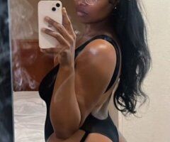 Kansas City escorts - Kansas City Female Escort — playful teasing & naughty moments