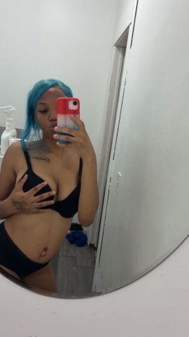Syracuse NY Mature Upscale Female Escort — Wet oral fun - 1