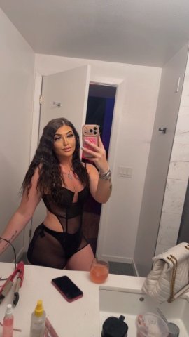 Cincinnati OH Female Escort — On-call Dates - 1