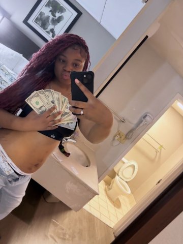 Hartford Outcall Female Escort — daily content, no bare - 1