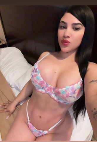 San Mateo CA Escort Colombiana — 69 y encuentros con trato real - 1