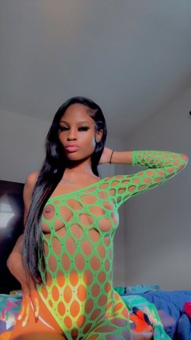 Chocolate & Petite Female Escort — Outcall Only (Newport News, VA) - 1