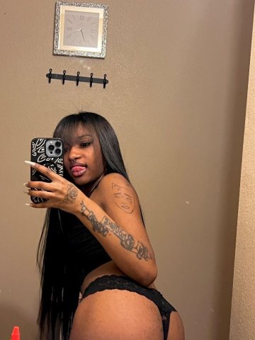 South Jersey Discreet Female Escort — Two-Girl Special & Video Chat - 1