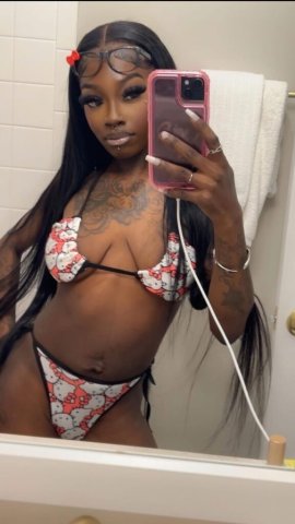 Chicago, IL Female Escort — GFE, Joi, humiliation, sexting - 1