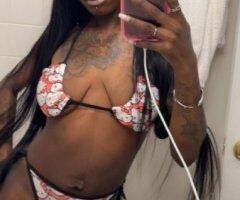 Chicago escorts - Chicago, IL Female Escort — GFE, Joi, humiliation, sexting
