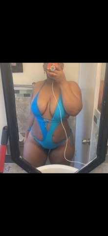 Detroit, MI Top & Bottom Services (Big Girl) - 1