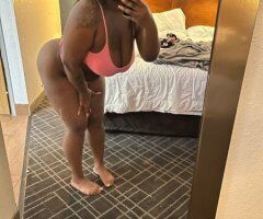 Milwaukee thick/curvy female escort — real photos, fetish friendly - Image 5