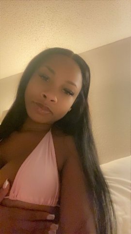 Petite Ebony Escort — Special (19) for Exclusive Dinner Dates - 1