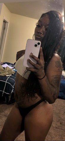 Melly — Slim Thick Ebony Outcalls (Incall/Outcalls) + 2 Girl Special — Bakersfield CA - 1