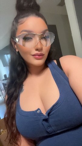 Siskiyou Outcalls — Latina Female Escort (Wett & Ready) - 1