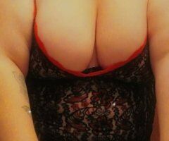 Minneapolis / St. Paul escorts - Minneapolis / St. Paul Fetish-Friendly Female Escort (Outcall + Car Date)