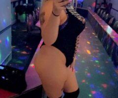 Youngstown escorts - Curvy Blonde Escort in Youngstown — Incall with Paige