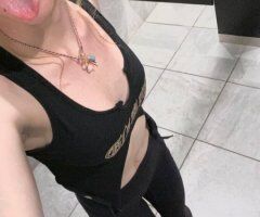 Altoona escorts - Cute petite model (21) — Altoona escort & content creator