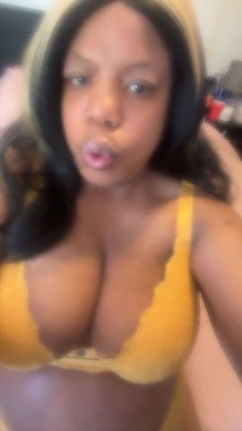 Palmdale/Lancaster CA Female Escort — 15, 30, 45, and 60 minutes - 1