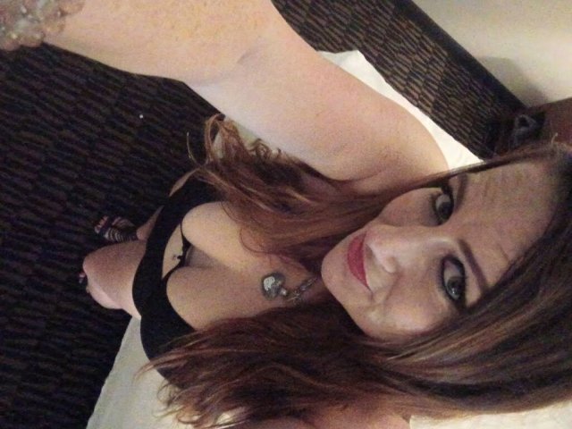 Luna (Redhead MILF) — Incall/Outcall 24/7 + Doubles (Austin, TX) - 1