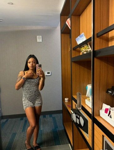 Omaha Female Escort — Incall/Outcall BBJ, Hotel Apartment Fun & FaceTime Shows - 1