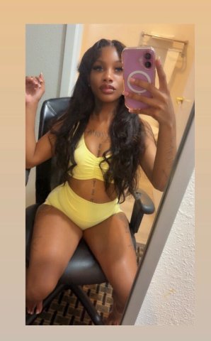Pretty & Petite Throat Goddess — 4'11 Outcalls (Cincinnati) - 1
