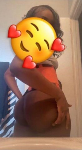 Shreveport Female Escort — Outcall Only (Overnight) 32+ - 1