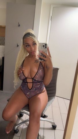 Prada — Greek kink & wet cat service near Mall of America (incalls) - 1