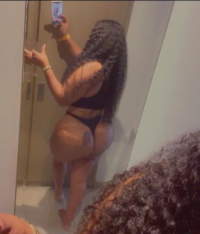 Allentown Female Escort — blowjobs without a condom, massages, parties - 1