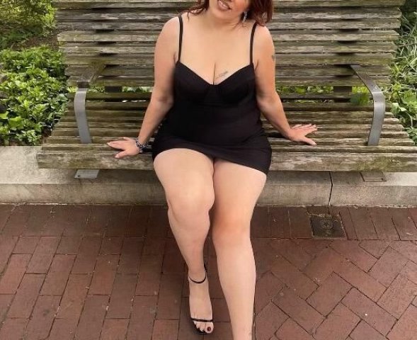 Frederick Curvy Female Escort — All-natural, soft-skin companionship - 1