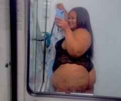 Milwaukee Female Escort — curvy, soft skin & pretty eyes - Image 3