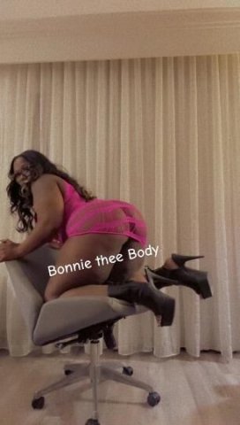 Hampton, VA — Real Big Booty California Escort (In-Calls Only) - 1