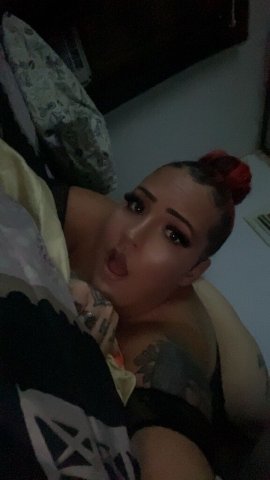 Out-call fun with two girls — quick foot rubs or a full hour (Youngstown, Ohio) - 1