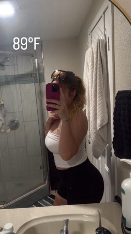 Modesto Outcalls & Facetime Shows — Feet + Outfit Requests - 1
