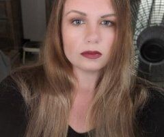 Orange County escorts - Weekend late owls — grey-eyed girl next door for older gents