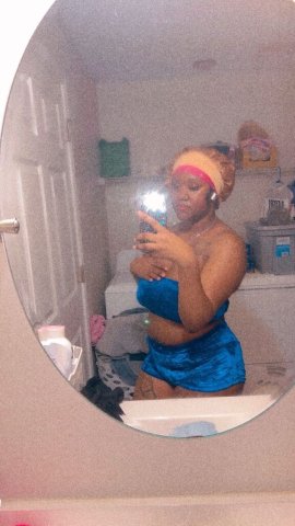 Queens NY Female Escort — Cute Face, Great Conversation - 1