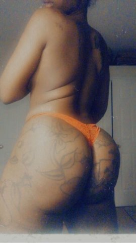 Cincinnati Female Escort — Older men 40+ trucker vibe, fetish-friendly - 1