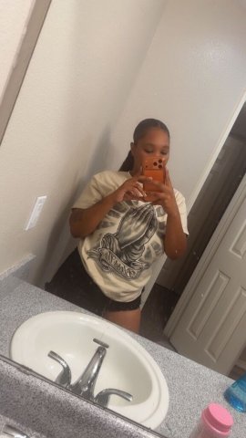 Outcalls Available — Independent Escort - 1