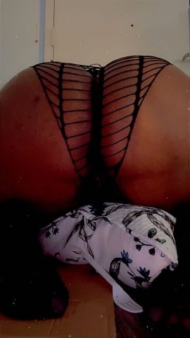 Coco (Bahamas) — Shorty 5'1 with Incalls/Outcalls + Massages - 1