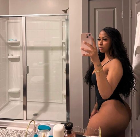 Patient Female Escort in Baltimore, Maryland — Pleasure Sessions - 1