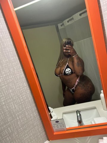 Brunswick, GA Female Escort — limited-time FL Water - 1