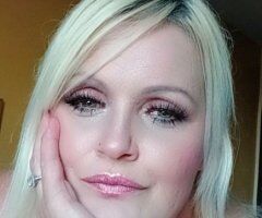 Busty Blonde Bombshell Companion (40) - Image 3