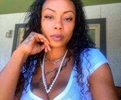 San Fernando Valley escorts - San Fernando Valley Neck Vacuum Outcall Special