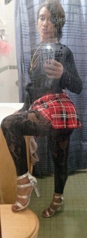 Staten Island Out Call Female Escort — Car Date (Uber for Travel) - 1