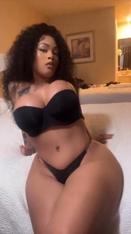 Curvy Exotic mix Samoan — 5'0 — ready to relax (Leaving in two days) - 1