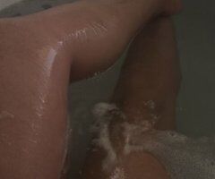 Latina y caliente — masaje con piedras calientes (30) - Image 3