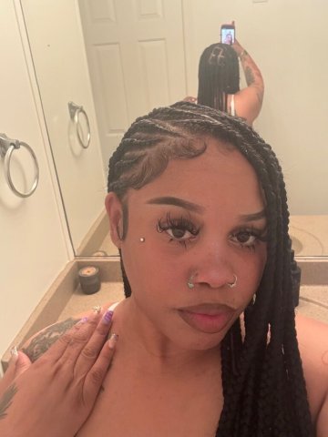 Fluffy & Moist — Fantasy-Themed Adult Performer (OnlyFans/IG) - 1