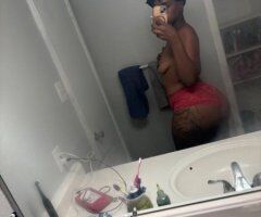 Wichita Kansas Sexy Ass Peaches  — 2 Girl Special for 1 Hr - Image 6