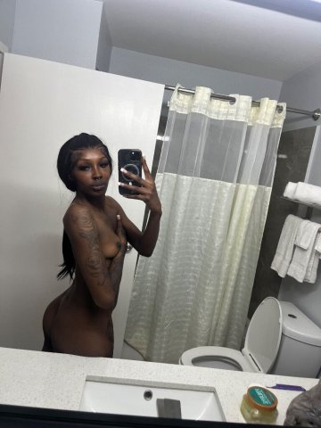Text me in Wichita Falls — bite-size incall with 2 girls - 1