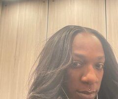 Nashville escorts - Trouble in a good way — high-energy late nights