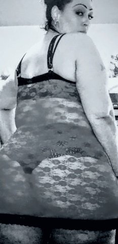 San Antonio Female Escort — QV 80, HHR 100, HR 130 (Cash) - 1