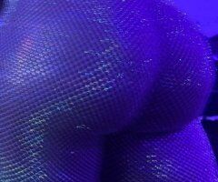 Late-Night Mature Female Escort in Virginia Beach (Discreet Spot) - Image 6