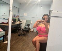 Portland escorts - Busty Cuban Mami (Si Habla Español) — Nuru Massage, Couples & Overnights